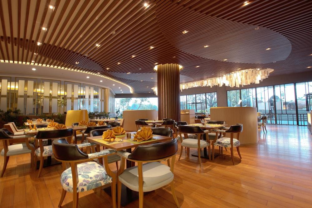 Grand Soll Marina Hotel Tangerang Buitenkant foto
