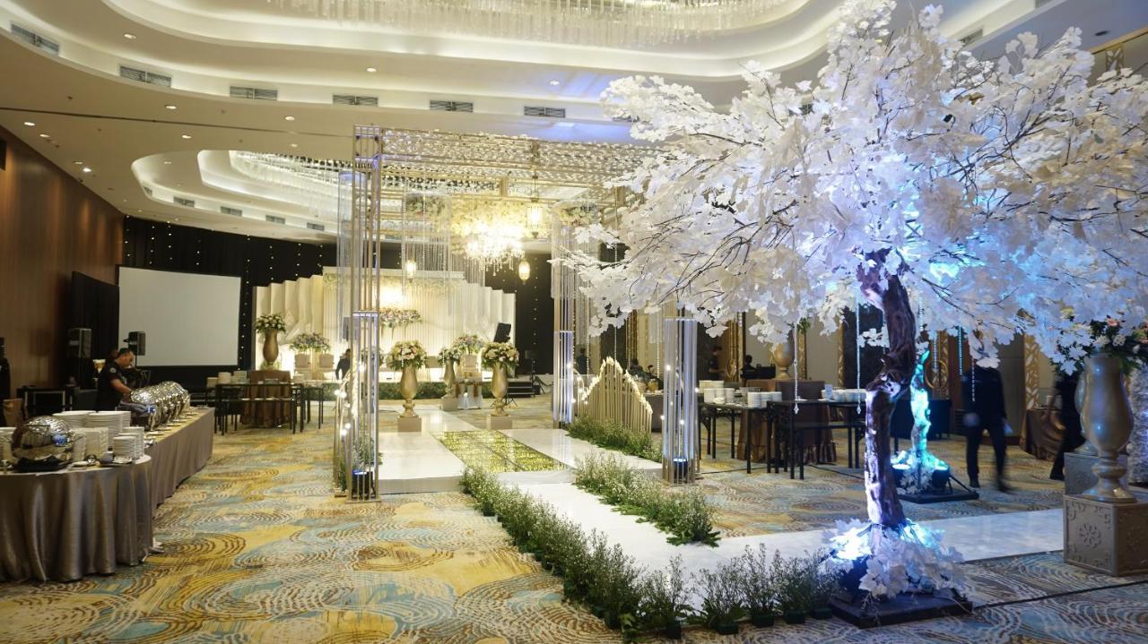 Grand Soll Marina Hotel Tangerang Buitenkant foto