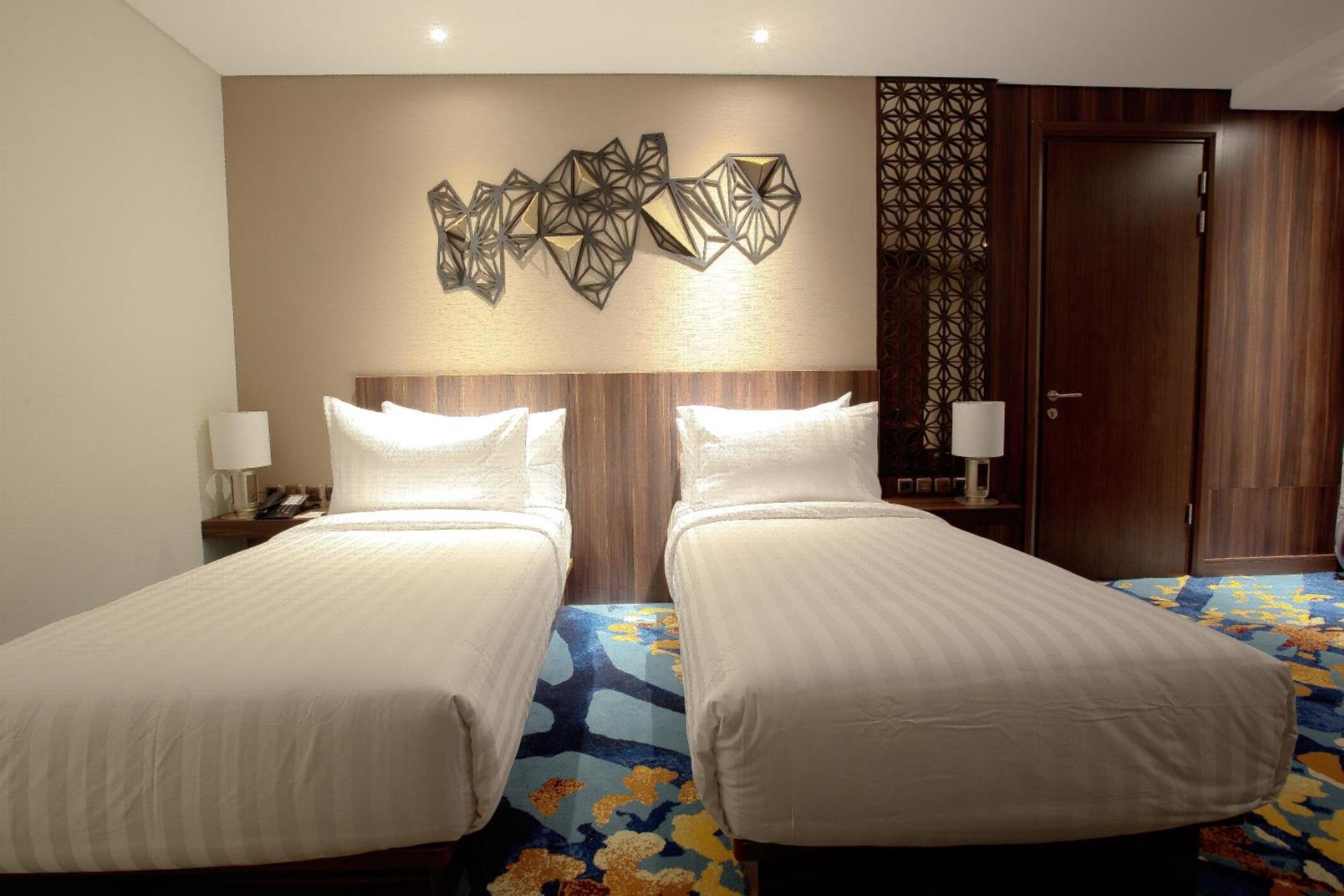 Grand Soll Marina Hotel Tangerang Buitenkant foto