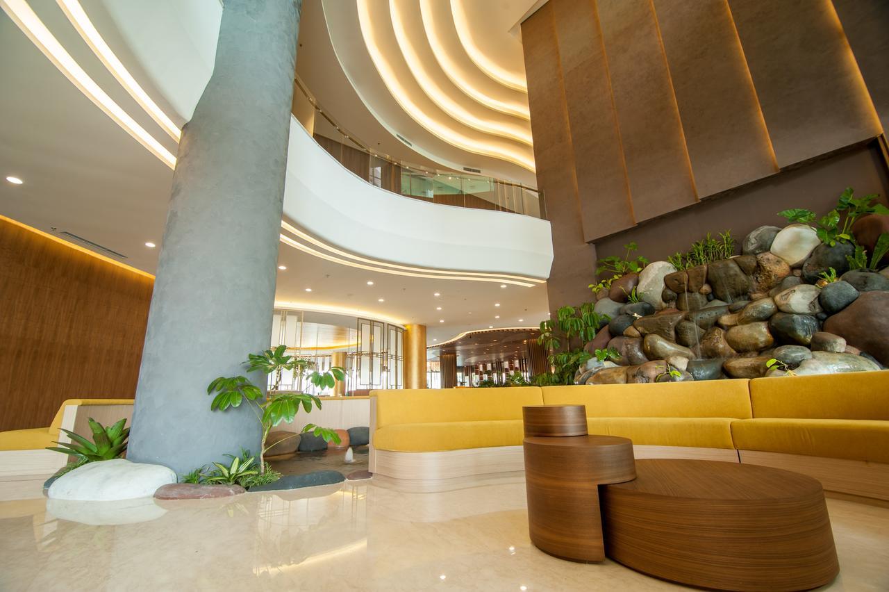 Grand Soll Marina Hotel Tangerang Buitenkant foto